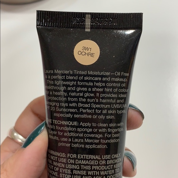 laura mercier 3w1 ochre